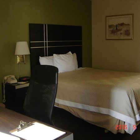 Days Inn Oil City Conference Center 외부 사진