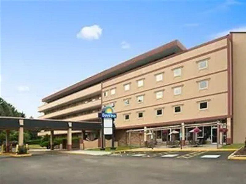 Days Inn Oil City Conference Center 외부 사진