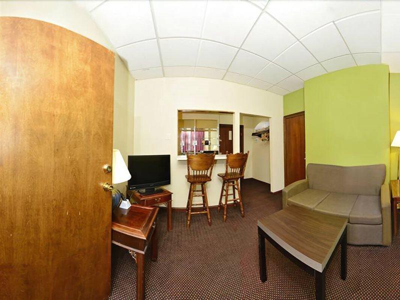 Days Inn Oil City Conference Center 외부 사진