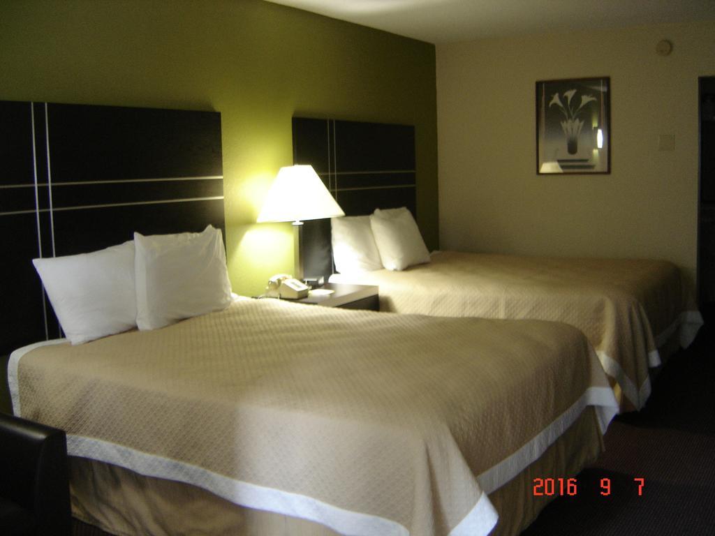 Days Inn Oil City Conference Center 외부 사진