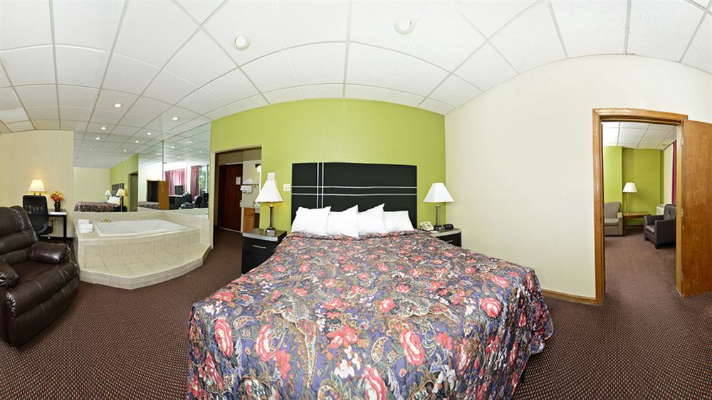 Days Inn Oil City Conference Center 외부 사진